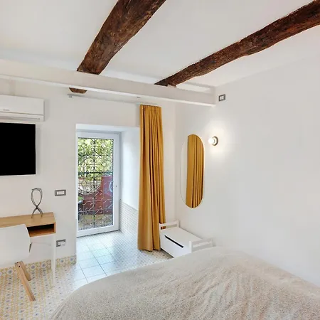 La Casa Del Bosco - Two Floors Apartman Nápoly